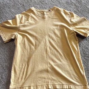 Tommy Bahama Men's Light Yellow Short Sleeve Tee